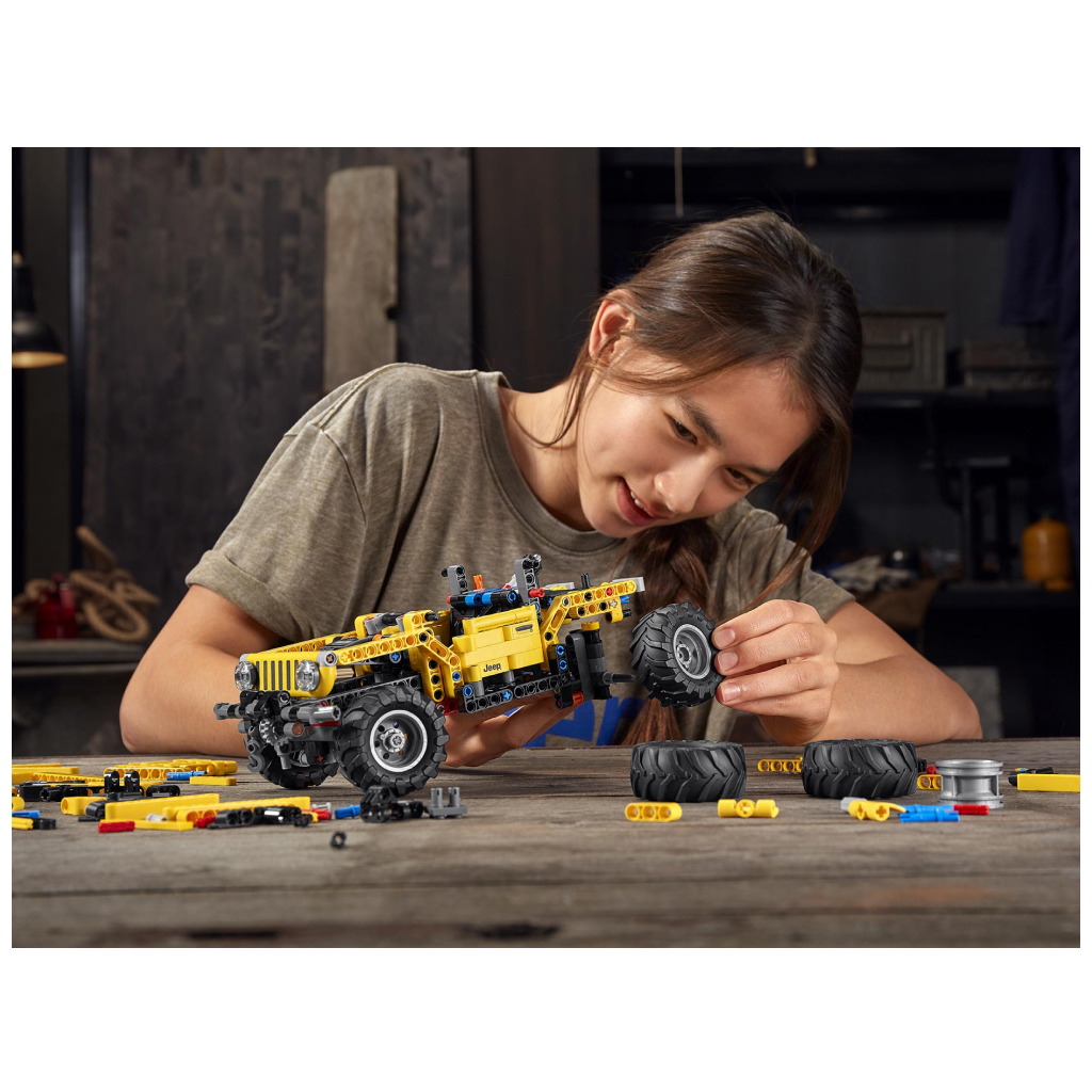 Купить Конструктор LEGO Technic, Jeep® Wrangler, (42122) в Ступино в сети  магазинов iShop